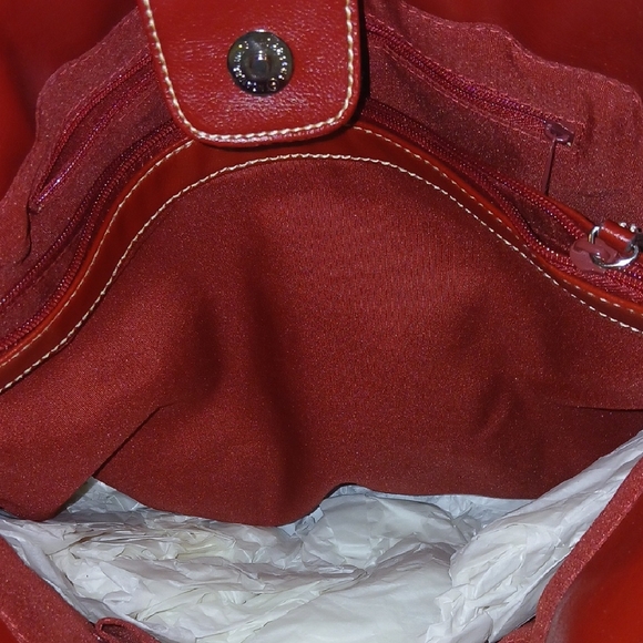 Chic Red Liz& Co Leather Shoulder Bag - Picture 5 of 6